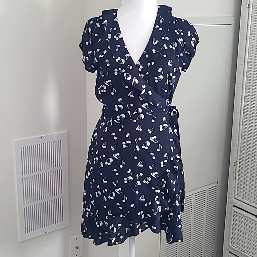 Aritzia Sunday Best Cherry Savoy Dress Size 2 - Picture 2 of 8